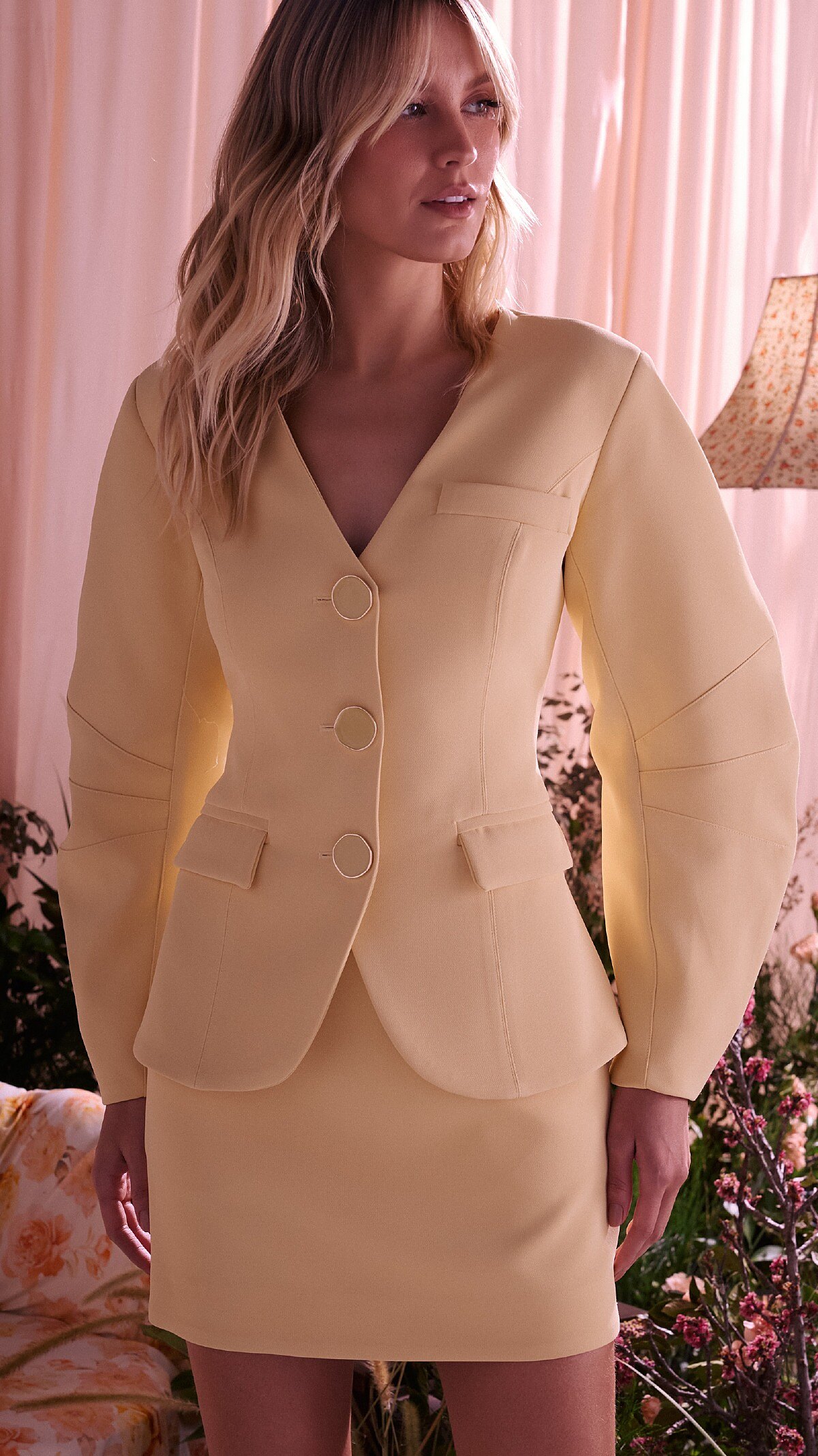 Conjunto Blazer e Saia