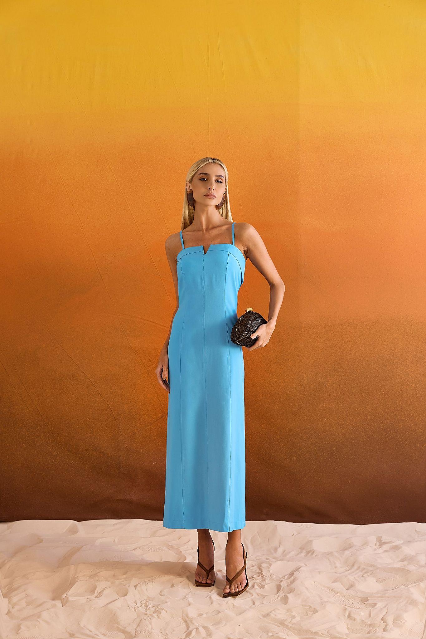Vestido Reto Midi com Alças Finas