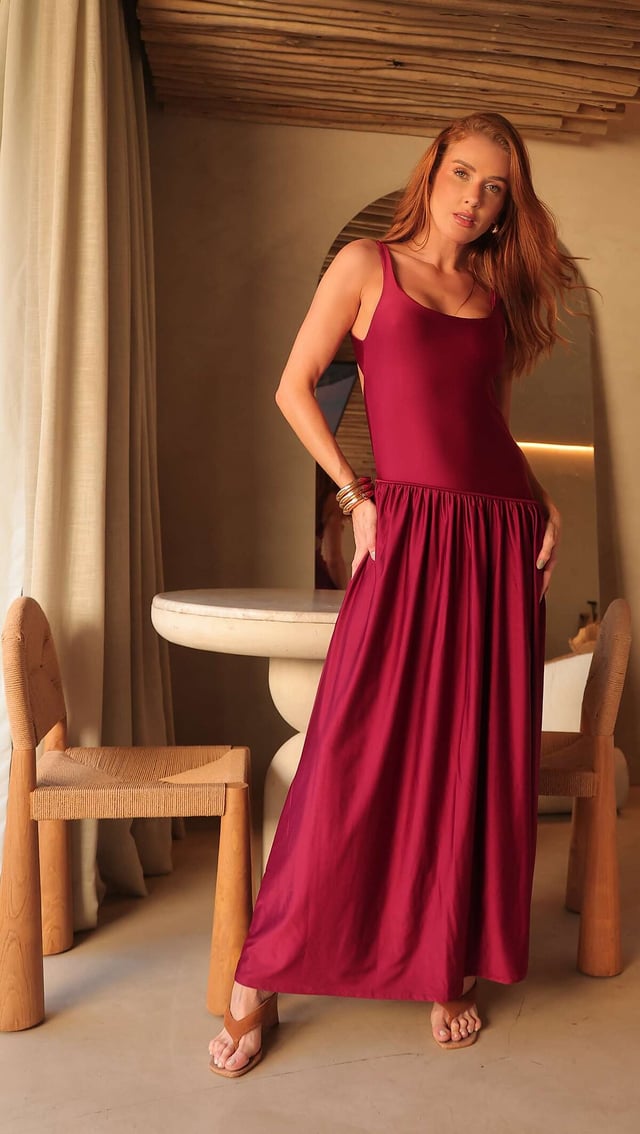 Vestido Longo Costas Abertas