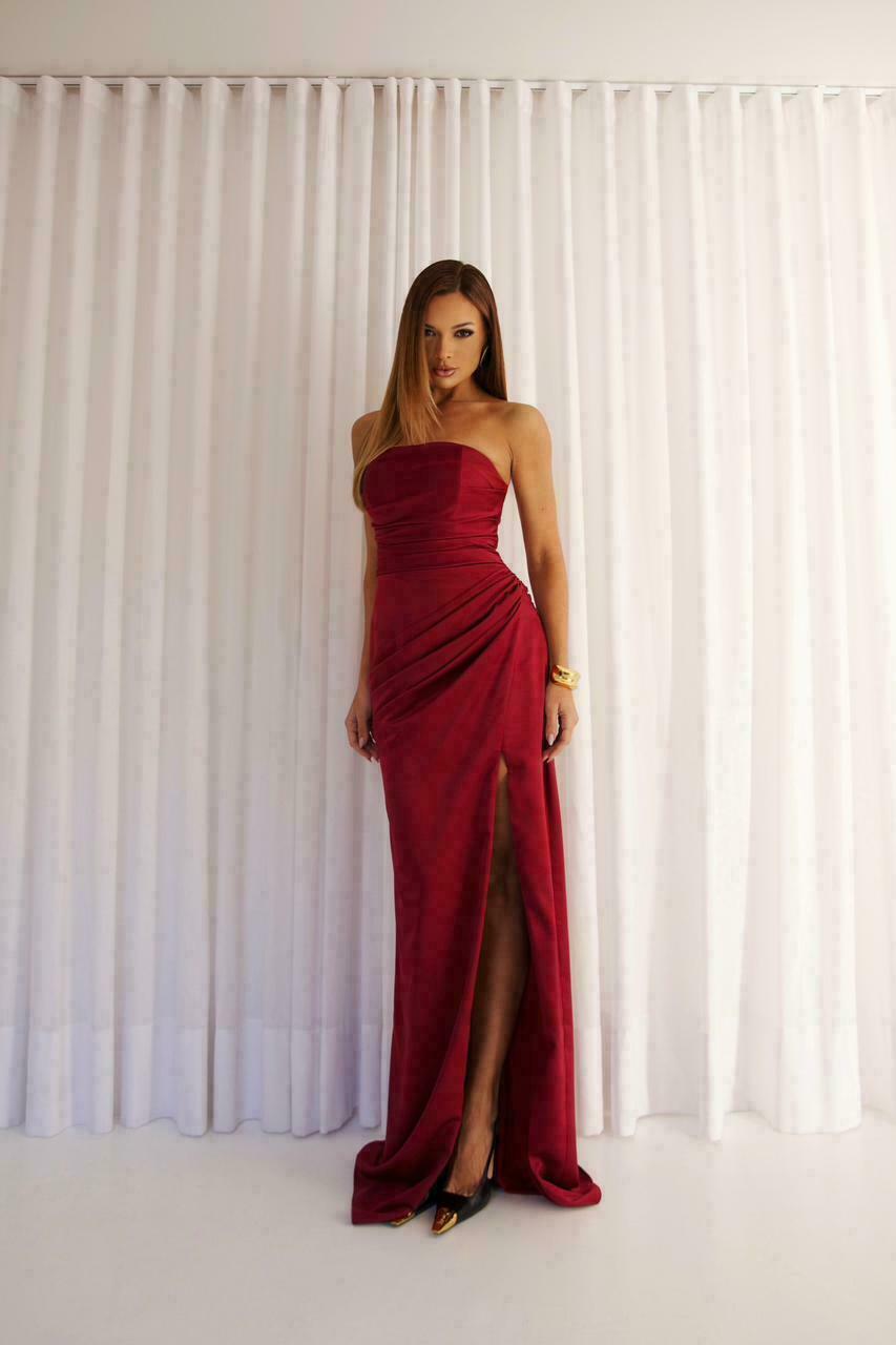 Vestido Com Fenda